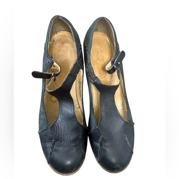 Vintage Dr. Martens Heels size 9 - Picture 8 of 17